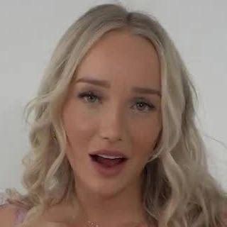 gwen gwiz onlyfans|Gwen Gwiz Sex And Swallow Onlyfans Fucking Porn Video Leaked